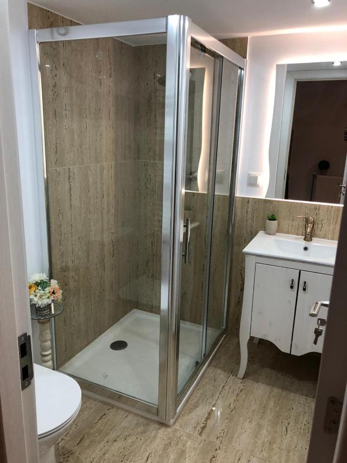 Duplex Marquis Lägenhet Braşov Exteriör bild